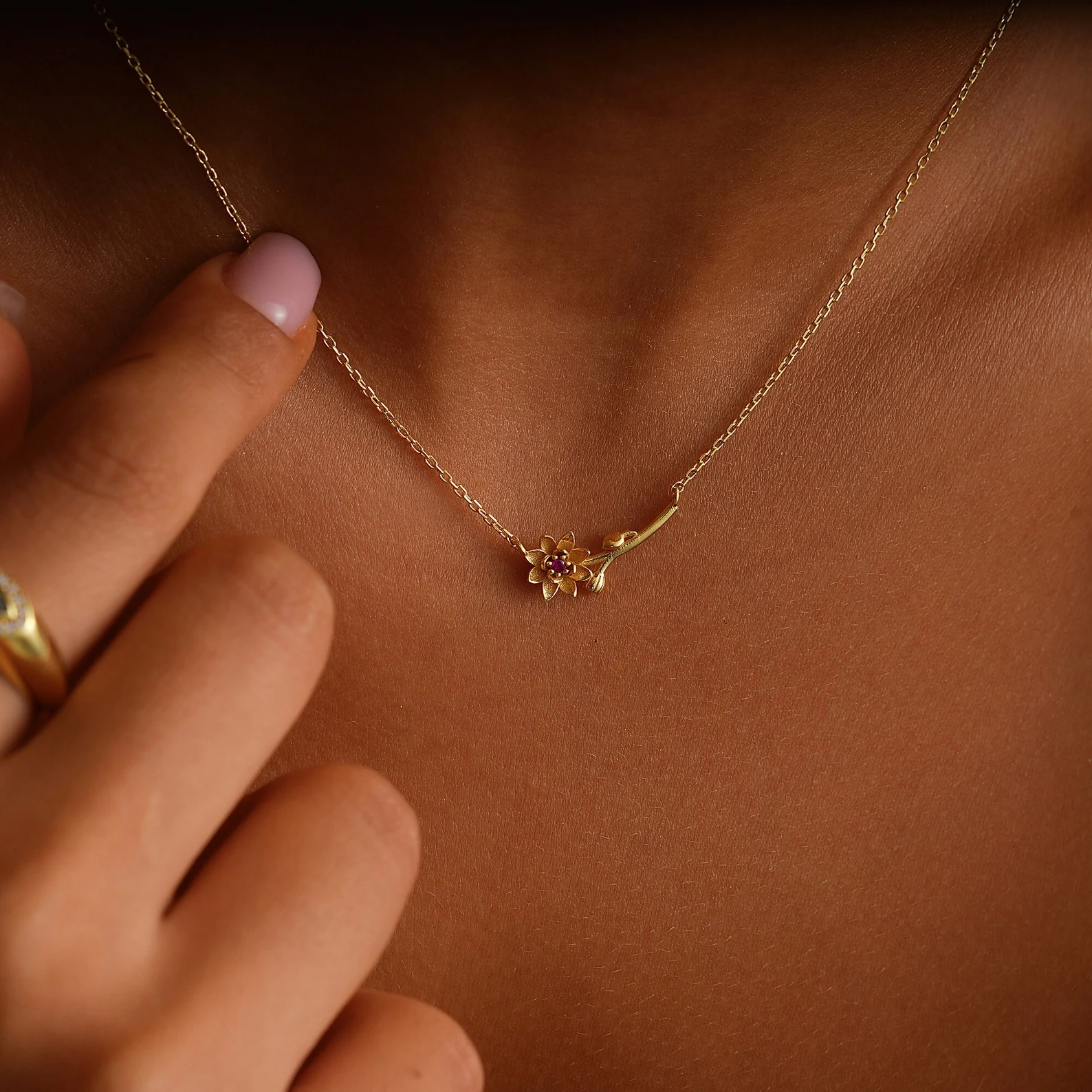Dainty Birth Flower Personalized Necklace With Birthstone Mother's Day Gift