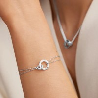 Personalized Name Engraved Interlocking Bracelet Best Jewelry Gift for Mom