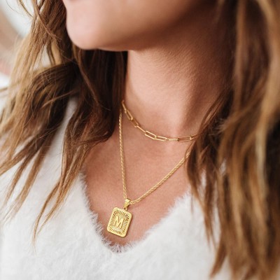 Personalized Dainty Initial Engraved Necklace Best Jewelry Gifts